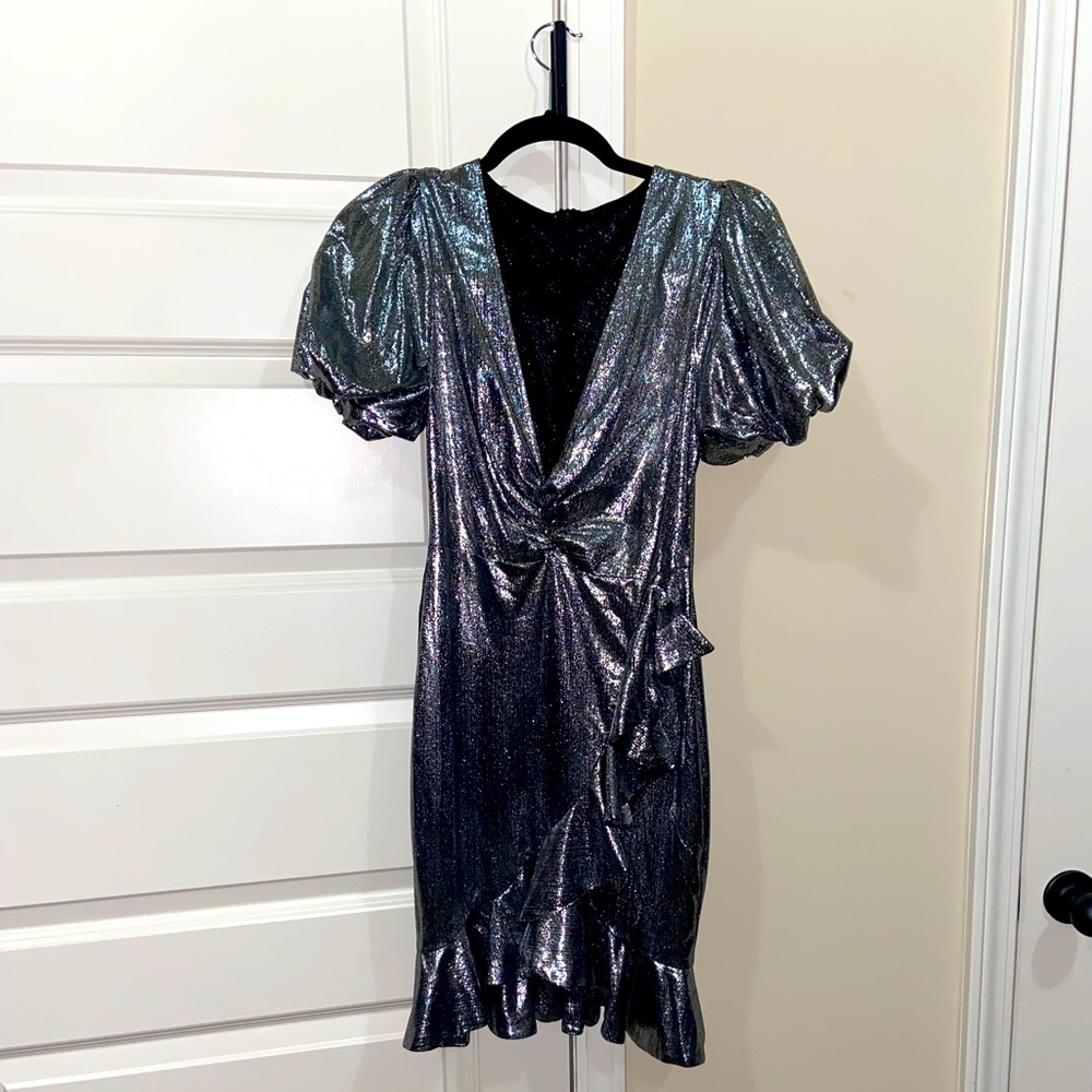 New & never worn sliver dress 😍 #Sparkle